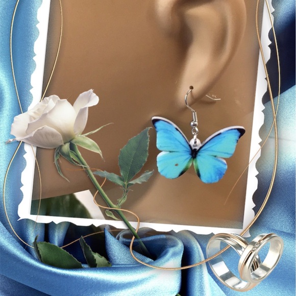 Acrylic Butterfly Earrings - Picture 4 of 8